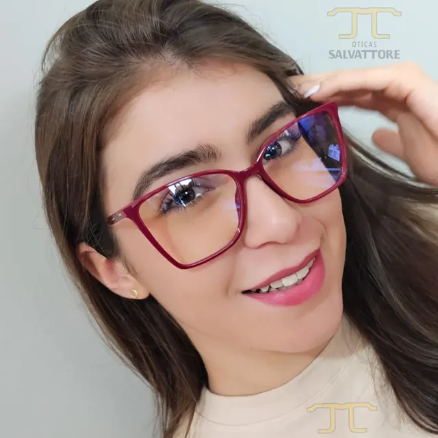Armação de óculos no estilo moderno